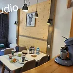 Arc 2000 -location De 2 Et 1 Avec Balcon Et Vue Appartement *